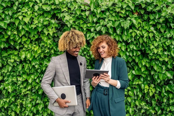 Multicultural Business Coworkers Wearing Formal Clothes Using Digital Tablet Green — Stok fotoğraf
