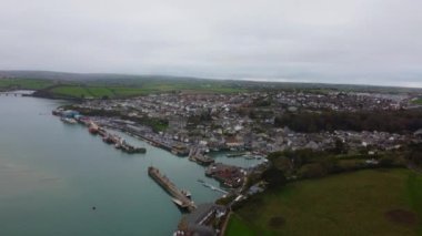 Padstow balıkçılık liman filmi Cornwall England İngiliz insansız hava aracı 