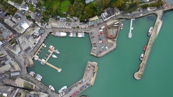 Padstow Αλιευτικό Λιμάνι Ταινία Κορνουάλη Αγγλία Ηνωμένο Βασίλειο Εναέρια Drone — Αρχείο Βίντεο