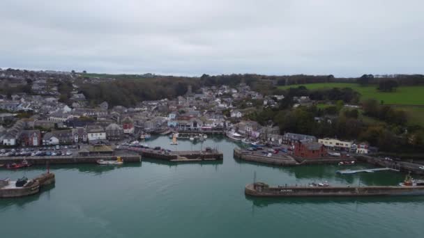 Padstow Αλιευτικό Λιμάνι Ταινία Κορνουάλη Αγγλία Ηνωμένο Βασίλειο Εναέρια Drone — Αρχείο Βίντεο