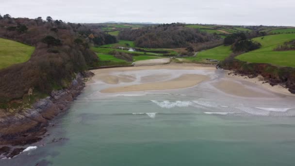 Porthluney Spiaggia Cornovaglia Inghilterra Regno Unito Vicino Caerhays — Video Stock