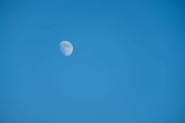 Moon Blue Sky — Zdjęcie stockowe