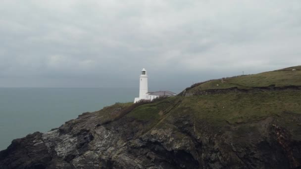 Trevose Vuurtoren Drone Luchtfotografie Maïsmuur Engeland — Stockvideo