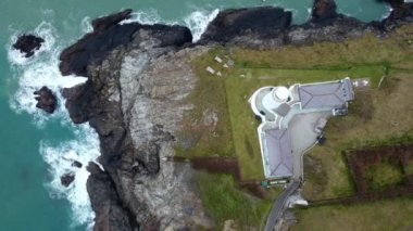Trevose deniz feneri insansız hava aracı görüntüsü Cornwall İngiltere 