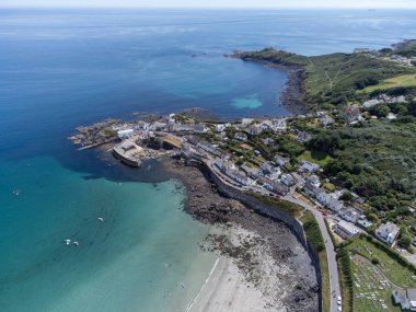Cornwall 'da kapak İngiltere' de insansız hava aracı 
