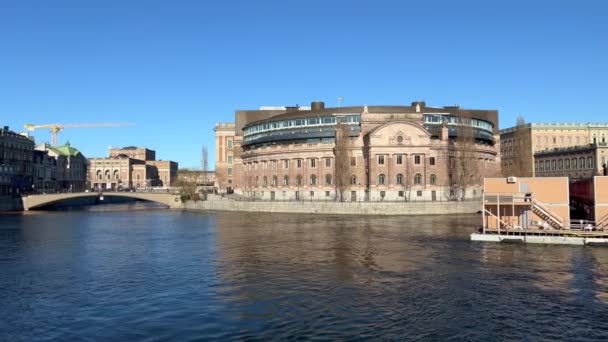 Estocolmo Suecia Abril 2022 Casa Del Parlamento Sueco Desde Costa — Vídeos de Stock