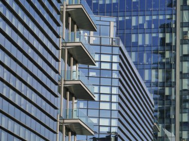  Milano, Lombardy, İtalya 'nın Porta nuova bölgesindeki yeni modern binanın ayrıntıları