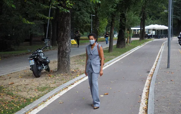 Tamu Mcpherson Sokak Tarzı Kıyafet Milan Moda Haftası Ndaki Sportmax — Stok fotoğraf