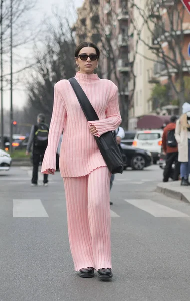 Moda Blogger Street Style Outfit Antes Emporio Armani Desfile Moda —  Fotos de Stock