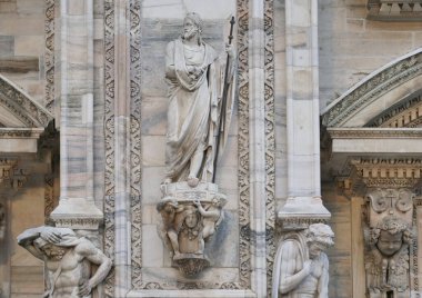  Milano Kubbesi, Lombardiya, İtalya Heykeli