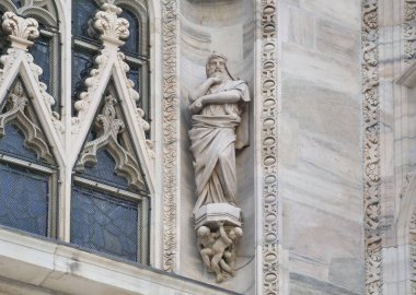  Milano Kubbesi, Lombardiya, İtalya Heykeli