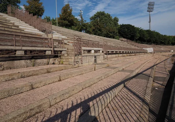 Arena Civica - 1807 yılında İtalya 'nın Milano kentinde açılan çok amaçlı stadyum. Neoklasik mimarinin en önemli örneklerinden biri. Lombardy, İtalya.