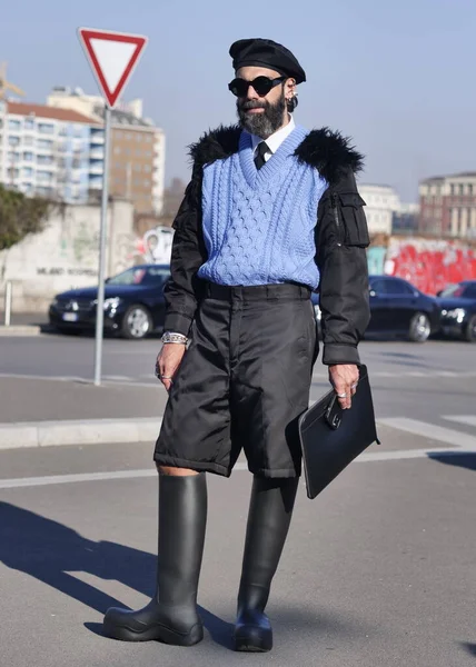 Mode Bloggare Street Style Outfit Före Prada Modevisning Milano Modevecka — Stockfoto