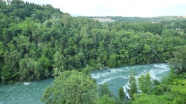 Adda Nehri manzarası, Cornate d 'Adda, Lombardy, İtalya