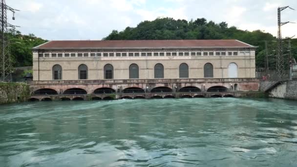Das Alte Und Historische Wasserkraftwerk Angelo Bertini Von 1906 Fluss — Stockvideo