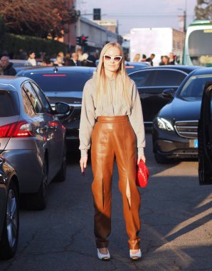 Fashion blogger street style outfit after Alberta Ferretti fashion show during Milan fashion week fall/winter collections