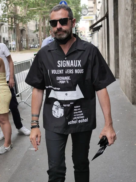 Fashion Blogger Street Style Outfit Dolce Gabbana Fashion Show Mfw — Fotografia de Stock