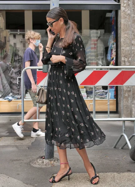 Fashion Blogger Street Style Outfit Dolce Gabbana Fashion Show Mfw — Stock Photo, Image