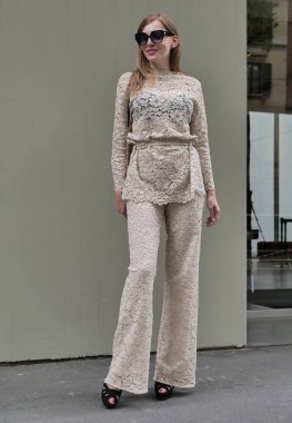  Fashion blogger Bella Zofia street style outfits before Dolce & Gabbana fashion show during MFW Spring/summer man collections