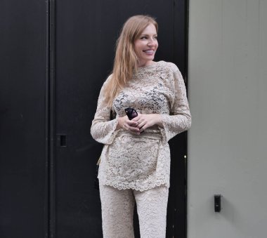  Fashion blogger Bella Zofia street style outfits before Dolce & Gabbana fashion show during MFW Spring/summer man collections