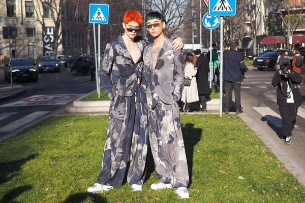 Μόδα Bloggers Street Style Εξαρτήσεις Πριν Emporio Armani Επίδειξη Μόδας — Φωτογραφία Αρχείου