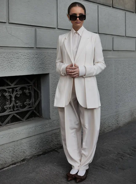 Beatrice Vendramin Street Style Outfit Před Módní Přehlídkou Salvatore Ferragamo — Stock fotografie