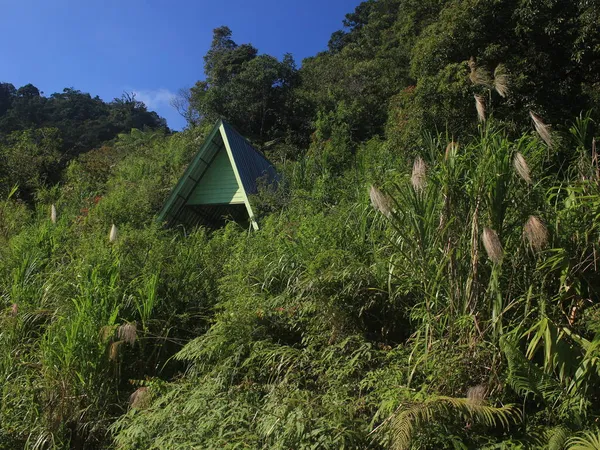 Small House Hut Unique Roof Design Mountain Climber Rest Temporary — Stock Photo, Image