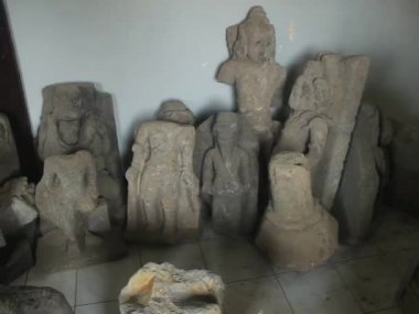 The statues, yoni phallus, and temple stones from the Kailasa Dieng Museum collection are educational media for learning history.