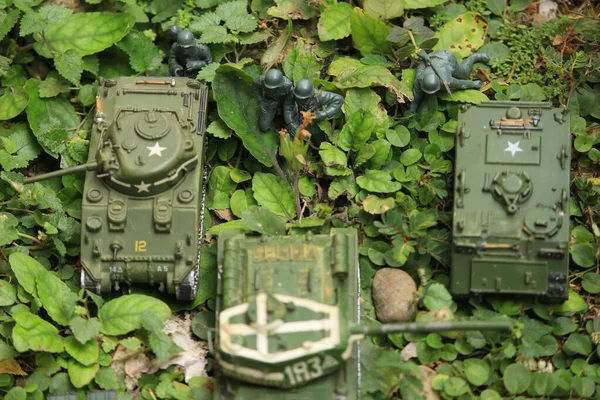 Infanterie Miniature Cavalerie Chars Sont Stationnées Dans Forêt Champ Bataille — Photo