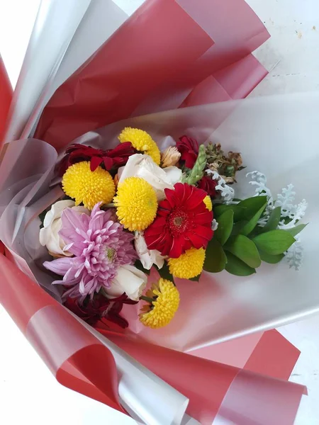 romantic flower bouquet for wedding gifts, gifts. This bouquet consists of various types of romantic flowers.