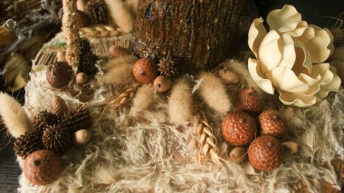 romantic ring box for wedding decoration, fiancee, gift for beloved lover, with rustic dried flower theme.