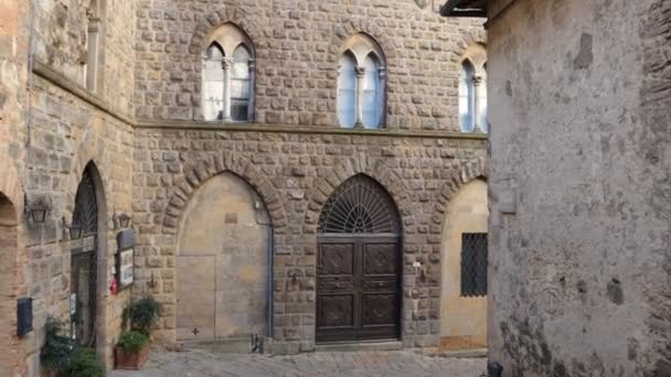Volterra Toskánsko Itálie Února2022 Natáčení Pov Procházky Uličkách Historického Centra — Stock video