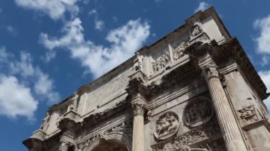 Konstantin Kemeri 'nin zaman aşımı, Roma, İtalya. Antik Roma 'nın Zafer Kemeri.