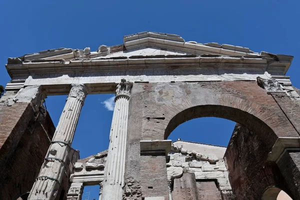 Ancient Ruins Roman Temple Rome Italy — 스톡 사진