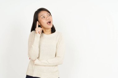 Beyaz arka planda tecrit edilmiş Güzel Asyalı Kadın Hareketi