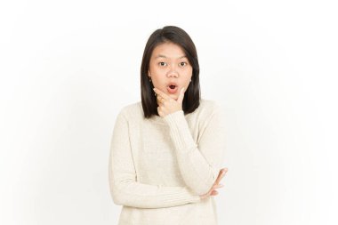 Beyaz arka planda tecrit edilmiş Güzel Asyalı Kadın İfadesi