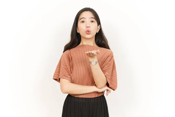 Blowing Kiss Von Schön Asiatisch Frau Isolated Auf Weiß Hintergrund — Stockfoto