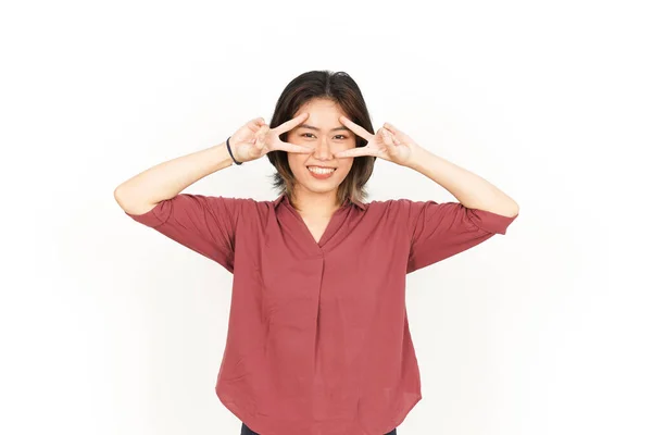 Mostrando Sinal Paz Bela Mulher Asiática Isolada Fundo Branco — Fotografia de Stock