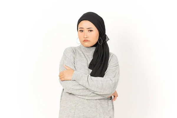 Arrabbiato Bella Asiatica Donna Indossa Hijab Isolato Sfondo Bianco — Foto Stock