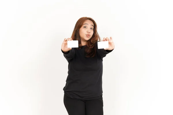 Kara Gömlekli Güzel Asyalı Kadın Kredi Kartı Veya Banka Kartı — Stok fotoğraf