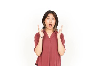 Beyaz arka planda tecrit edilmiş Güzel Asyalı Kadın İfadesi