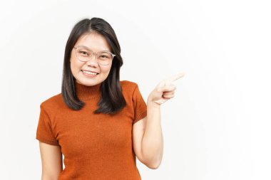 Beyaz arka planda tecrit edilmiş Güzel Asyalı Kadın 'ın Ürün ve İşaret Tarafı