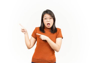 Beyaz arka planda tecrit edilmiş Güzel Asyalı Kadın 'ın Ürün ve İşaret Tarafı