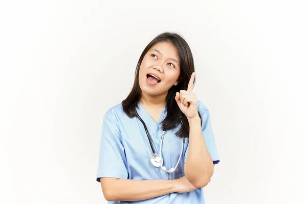 Pensando Curioso Asiático Joven Médico Aislado Sobre Fondo Blanco — Foto de Stock