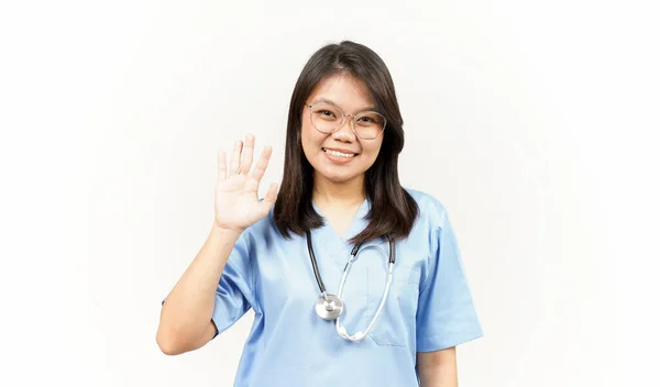 Saudação Gesto Asiático Jovem Doutor Isolado Fundo Branco — Fotografia de Stock