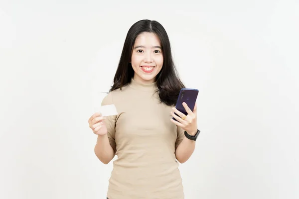 Akıllı Telefon Boş Banka Kartı Güzel Asyalı Kadın Kredi Kartı — Stok fotoğraf