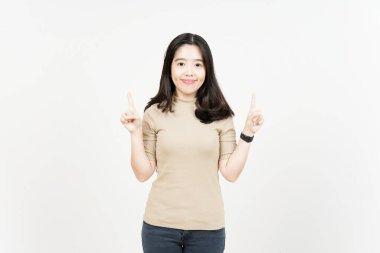 Beyaz arka planda tecrit edilmiş güzel Asyalı Kadın 'ın Ürünleri ve İşaretleri