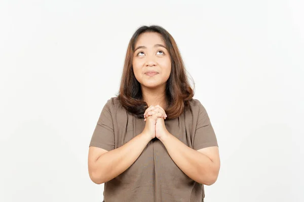 배경에 고립된 아름다운 아시아 여성의 손으로 기도하는 — 스톡 사진