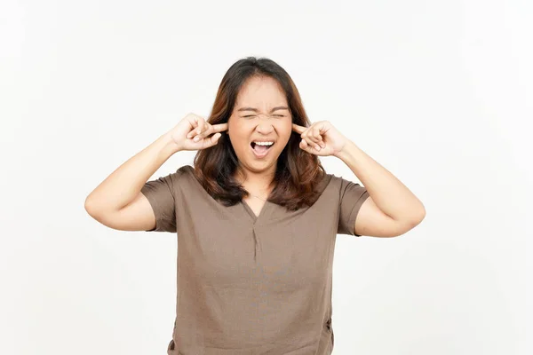 Hört Störende Geräusche Der Schönen Asiatischen Frau Auf Weißem Hintergrund — Stockfoto