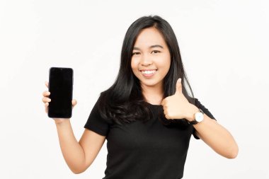 Beyaz Arkaplanda İzole Edilmiş Güzel Asyalı Kadın 'ın Boş Ekran Telefonundaki Uygulamaları veya İlanları Gösteriliyor